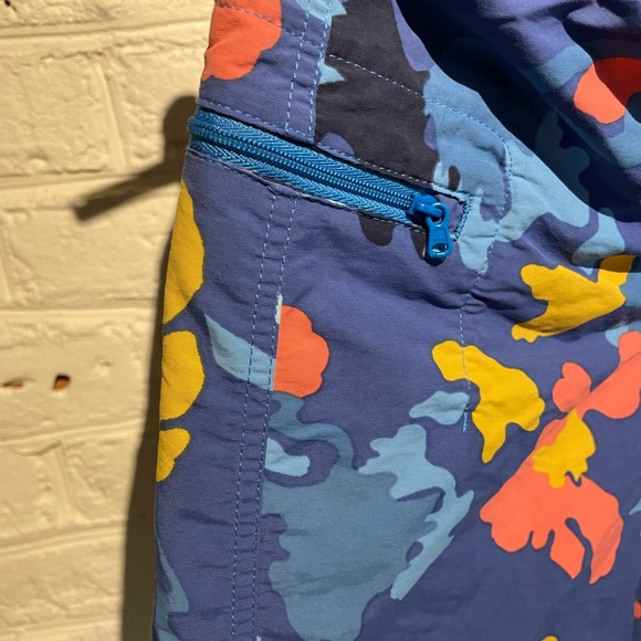 Boys Patagonia swim trunks. - Picture 3 of 4